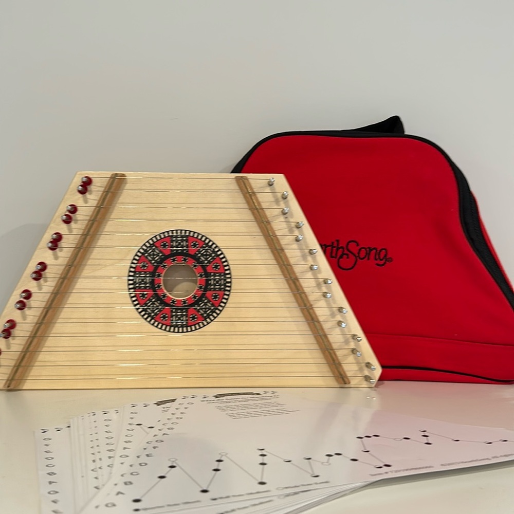 Hearth Song Lap Harp with Carrying Case + 25 song sheets